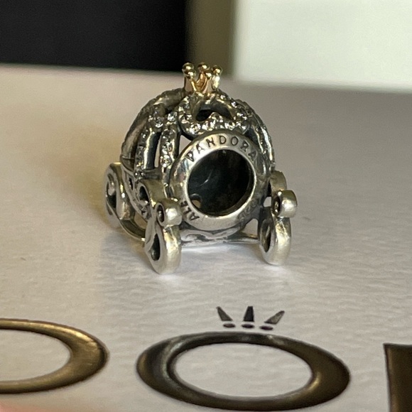 Authentic Disney x Pandora Cinderella’s Pumpkin Carriage charm two toned gold - Picture 6 of 10